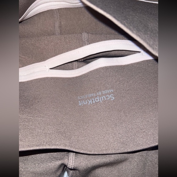 Fabletics Skulptknit Cutout Leggings - Picture 2 of 6